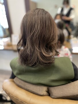 ルカリエ(LUCA:Rie) グレージュカラー