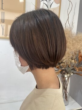 ウタ(uta) ボブ感ありショート