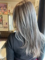 ヘア メイク ココ(hair make coco)&nbsp;ハイライトを入れて外国人風に♪♪