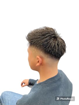 銀座マツナガ 神田店 メンズスパイキーショートツーブロックフェード刈り上げイケメン