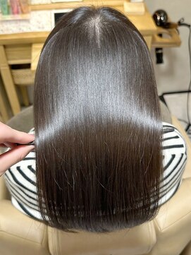 エマヘアープラス 下郡店(Emma Hair plus) 《髪質改善》艶髪矯正