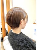 耳掛けまるみショート