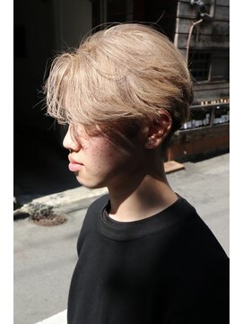 ヘアカロン 熊本本店(Hair CALON) メンズダブルカラーメンズブリーチミルクティーベージュ熊本下通