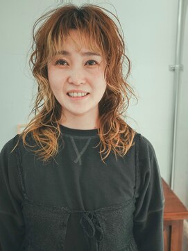 ペイジヘアー(paige hair) ブリーチパーマウルフセミロング毛先ブリーチ