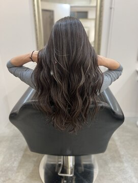 ジーレ(jiire) 細めハイライトカラー