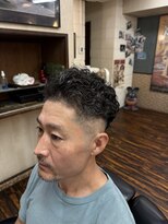 コダマ 大泉学園店(KODAMA)&nbsp;グレイヘアにパーマ・フェード/フェザーパーマ/シャドウパーマ