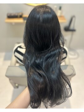 ウチコ 平尾店(u.chi.ko_si) ブルベさんに人気なブルーブラック