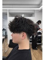 アイトーキョープラスシー 横浜(AI TOKYO+Sea) MEN’S横浜/ラウンドマッシュ/シャドウパーマ/高島町