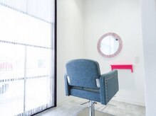 ジゼル(GISELe)の雰囲気（隣の席との仕切りがあるのでゆっくりとお過ごしいただけます。）