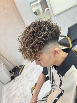 ブルーオーシャン 福岡大橋店(Blue Ocean) ツイストスパイラルパーマ波巻きスパイラルパーマツーブロック