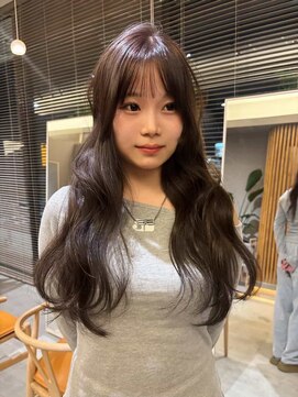 ニール(niil) 《miyu 》赤みを消したフォギーベージュ