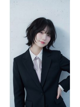 コートフィールエー(CO_T feel.a) 白髪を隠さず活かす!透明感あふれる白髪ぼかしウルフ