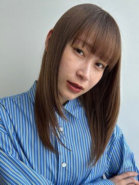 トリッカ シブヤ(TRICCA SHIBUYA) ミディアムストレート/アッシュベージュ/ワンレングス/艶カラー