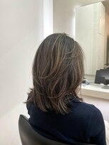 フェメ 立川(PHEME)&nbsp;白髪ぼかしハイライト×立川×大人ショート40代
