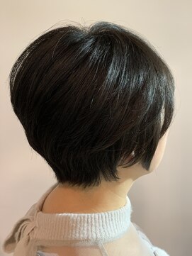 ブロッサム 若葉店(Blossom) 耳掛けショートボブ