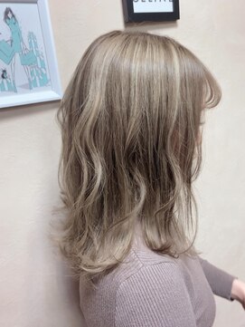 レアナ バイ ニーナ(Leana by NINA) #ハイライト＃ギャル