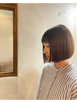 スナッグ(snug) シンプルボブ