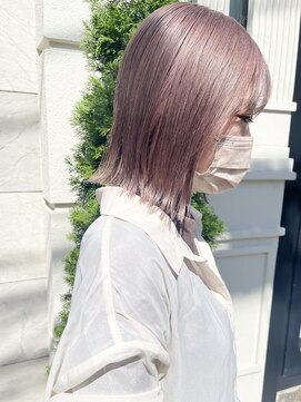 エミス バイ メルト 吉祥寺(emis by melt) 【堀惠洋平】ピンクグレージュ　ぱつっとボブ　切りっぱなし