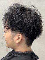 フイ 代々木(Hui)&nbsp;メンズ/アップバング/ツーブロックマッシュ/束間ショート/波巻き