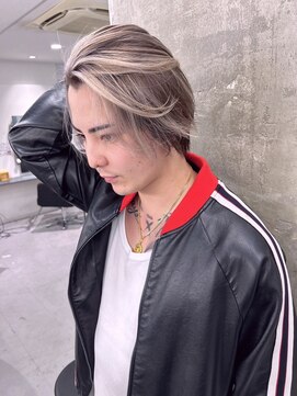 キング(K!ng) 縮毛矯正髪質改善ハイライトレイヤーカット枚方美容室エクステ