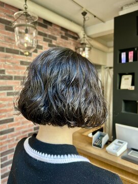 メイクス 表参道(MAKE'S omotesando) クセを生かしたボブスタイル
