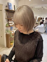 フォル(VOL.) ハイトーン×くびれボブ