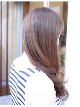 ブランコトレスメモリアル(BLANCO tres メモリアル) 外国人風グレージュカラー・スモーキーページュ☆