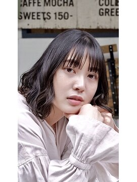 ラウレア(LAULEA) コテで巻くよりもかわいいゆるふわパーマ/暗髪におすすめ