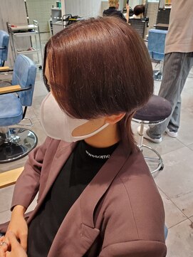 アクシー ヘアーアンドメイク(AXY HAIR&MAKE) センターパート/マッシュウルフ/ナチュラルマッシュ