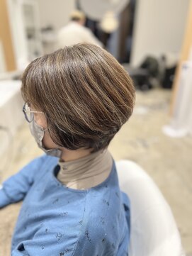 カラー つくば 天久保(KOLOR) 大人ショートボブ×育てるハイライト30代40代50代
