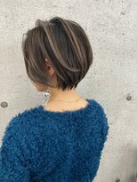 イキ 表参道(iki omotesando)&nbsp;モード/無造作ウェーブ/大人ガーリー[表参道駅]