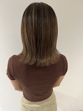 ヘアーサロン フーガ 春日部店(HAIR SALON fuuga) 切りっぱなしボブ＋ナチュラルハイライト