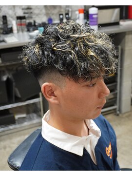 ヴェルゴ 沖浜店(vellgo) 外人風スペインカール