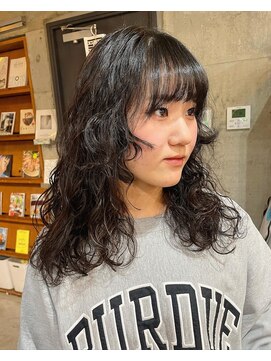 ナループロアオハナ(Nalu pu loa ohana) 大きめカールパーマ/クリープパーマ/顔まわりレイヤー/パーマ