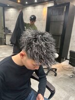 イーラ(era) ジェットモヒカンパーマ/メンズ/刈り上げ/眉毛/ツイスト