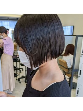 ロッカヘアエジェ(ROCCA hair eje.) ハイライトカラーパツっとワンレンボブ