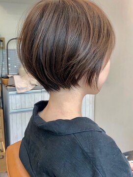 アイドットプラスサッポロ 札幌(i.+SAPPORO) 白髪ぼかし×小顔ショートカット×艶カラーで40代から若見えヘア