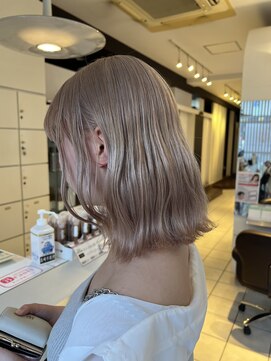 ミルクティーグレージュ