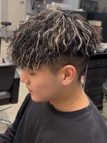 エルマーク 京都駅前(L-MARK)&nbsp;メッシュハイライトスパイラルパーマツイストパーマツーブロック