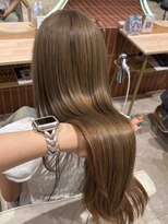 ヘアーアンドメイク ビス(HAIR&MAKE bis)&nbsp;ブリーチ1回～透明感ヘーゼルベージュ【ココネ】