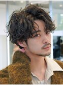 渋谷メンズパーマルーズパーマシャドウパーマセンターパート緩め