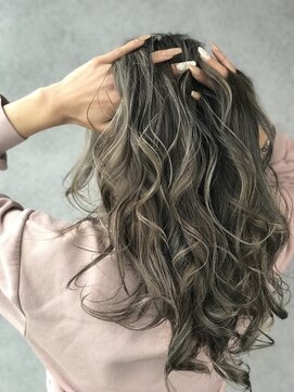 ヘアサロンエムフィス 池袋東口(HAIR SALON M Fe's) ☆ハイライトグレージュ☆