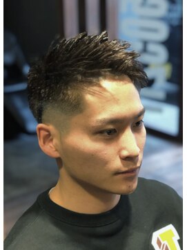 キングズバーバーショップ ツービッツ(King's Barbershop 2-bits) メッシースタイル