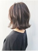 スモーキーグレージュ_セミウェットウェーブ_ba257841