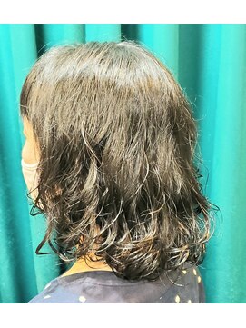 シーズ美容室(She's) リアルパーマ