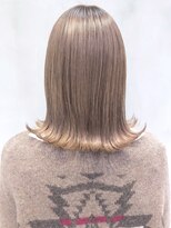 アイティーバイアルバム 八王子店(IT by ALBUM) ミルクティーボブ_くびれミディイヤリングカラー_ba320383