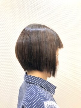 クオリス 上福岡店(QUALIS) 前下がり/小顔/ショートボブ/グラボブ/ショート/白髪染め/50代