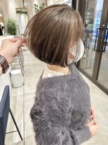 ステアケース 武蔵小杉店(stair:case)&nbsp;大人ハイライトカラー白髪ぼかし丸みショートボブ
