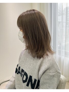 ヨーク(YOKE) ミルクティーパールベージュレイヤー似合わせケアブリーチ