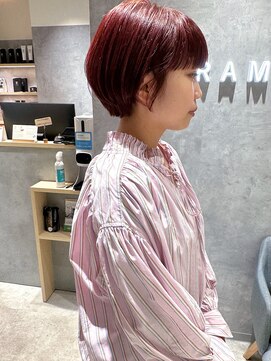 フレームプラス 御堂筋難波店(FRAME +) チェリーピンク　ショートボブ